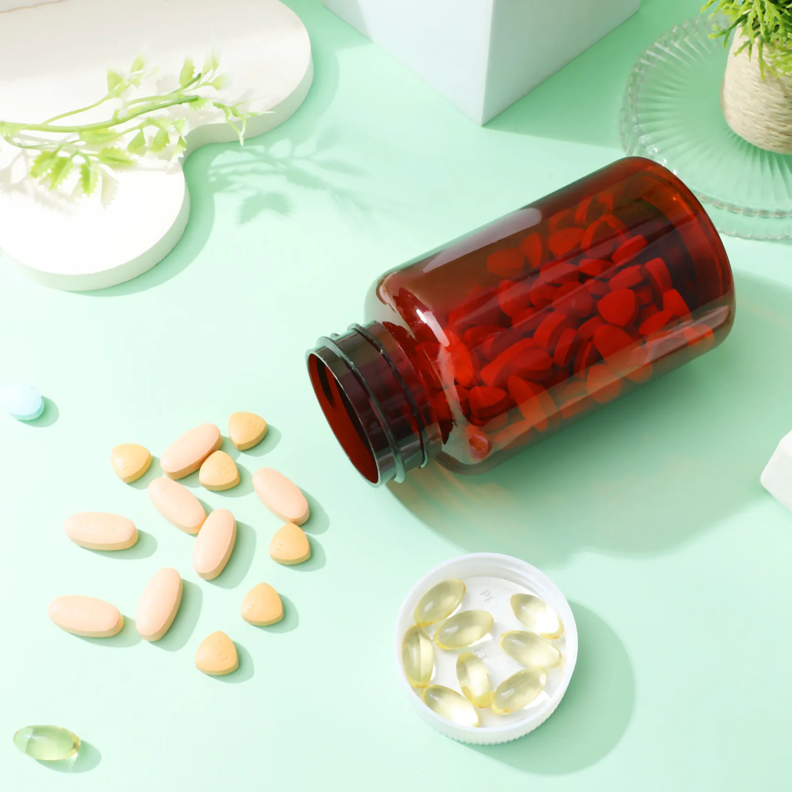 

6Pcs Amber Plastic Medicine Container Leak Proof Sealing Pills Bottle Easy Use Portable Travel Storage Empty Pills Bottles with