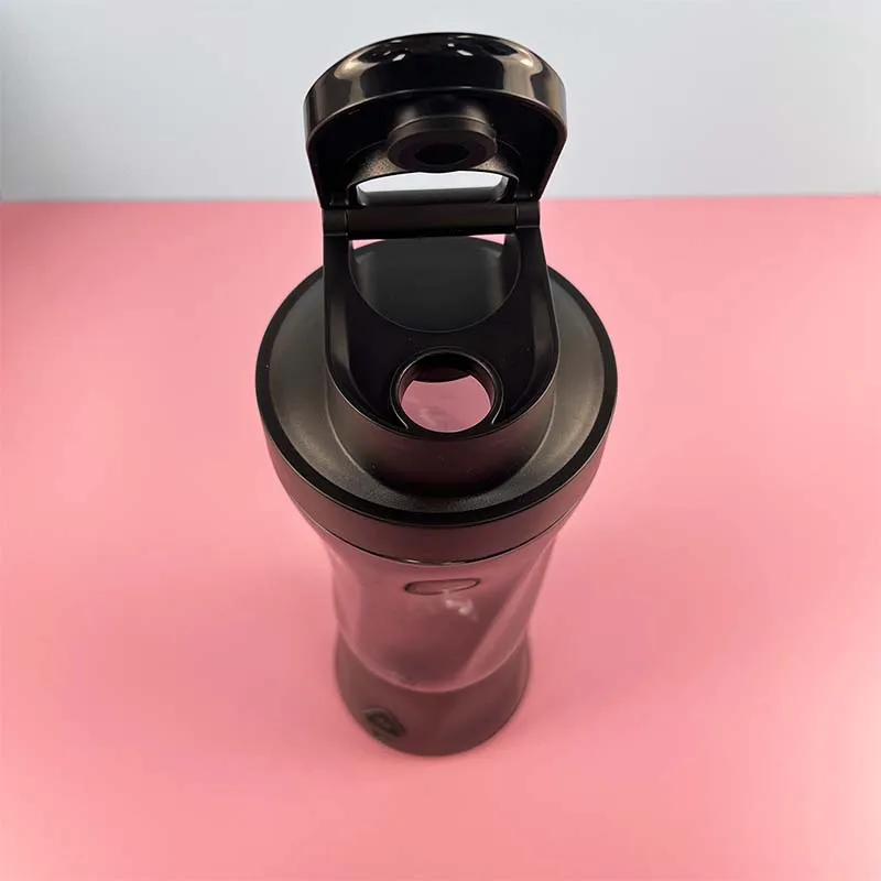 كوب خلاط جديد قابل لإعادة الشحن عبر USB 700 مل خلاط شخصي محمول عالي السرعة لمخفوق العصير والعصائر