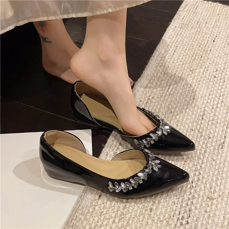 

2026 Pointed Toe Chunky Heel Single Shoes Women's Summer New Style Elegance Rhinestone