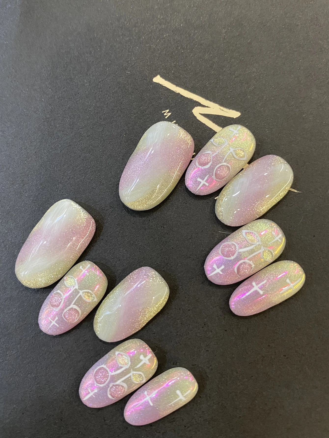 10Pcs Press on Nails Short Green Purple Cat's Eye Little Cherry Fake Nails Includes 1 Sheet of Adhesive Tabs & 1 Pc Mini File