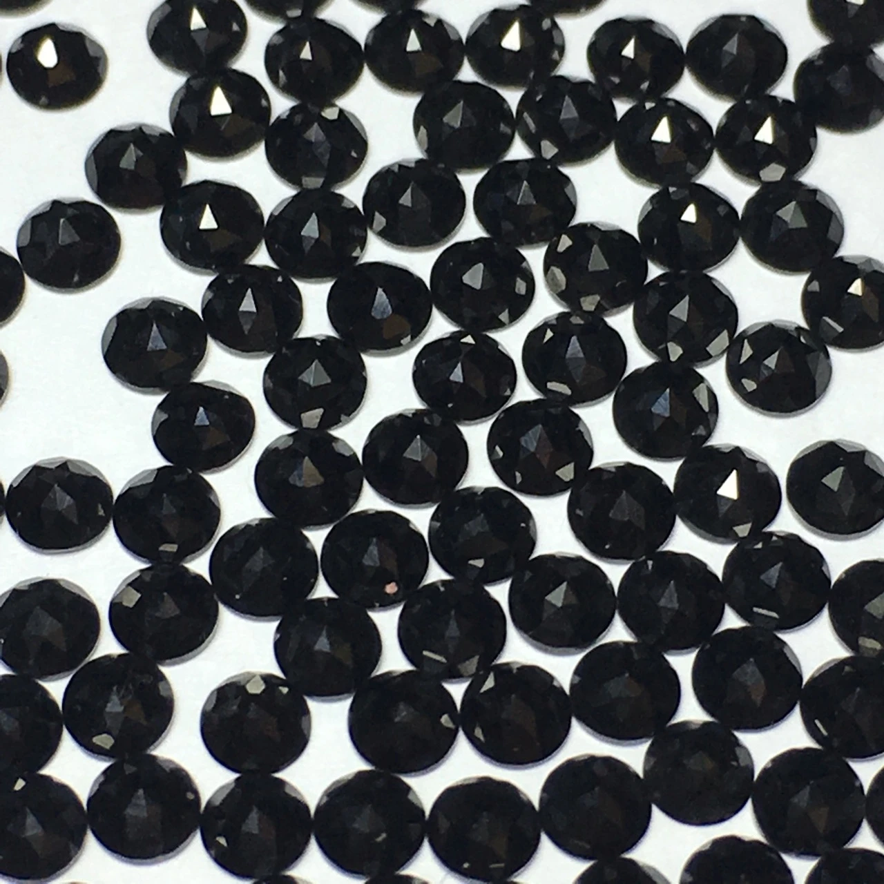 200pcs Factory Price 3mm Round Rose Cut Flat Natural Black Spinel Stone for Jewelry Making