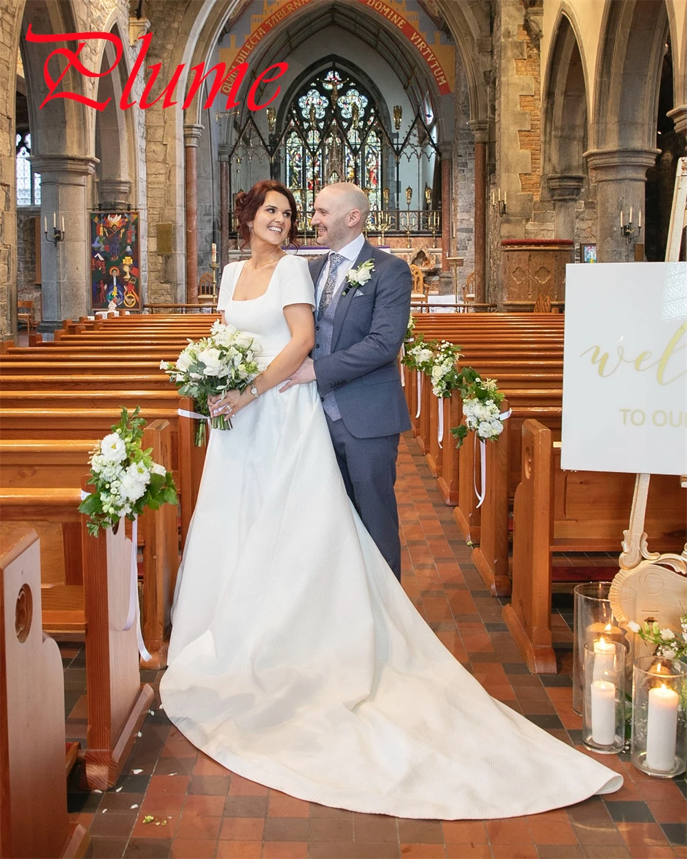 

Customized Exquisite White Jersey Bridal Gowns Simple Square Collar Short Sleeves Wedding Dress Chapel Train Backless Dress