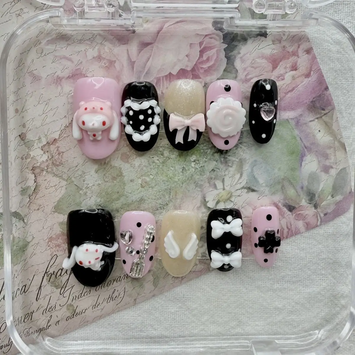 Cartoon Niedlicher Rosa Hase Dessert Liebesbär Ellipsen-Nagelkunst 3D Stern Schmetterling Knoten Flügel Punkt-Muster Künstliche Nägel Geburtstagsgeschenk – Detail 19