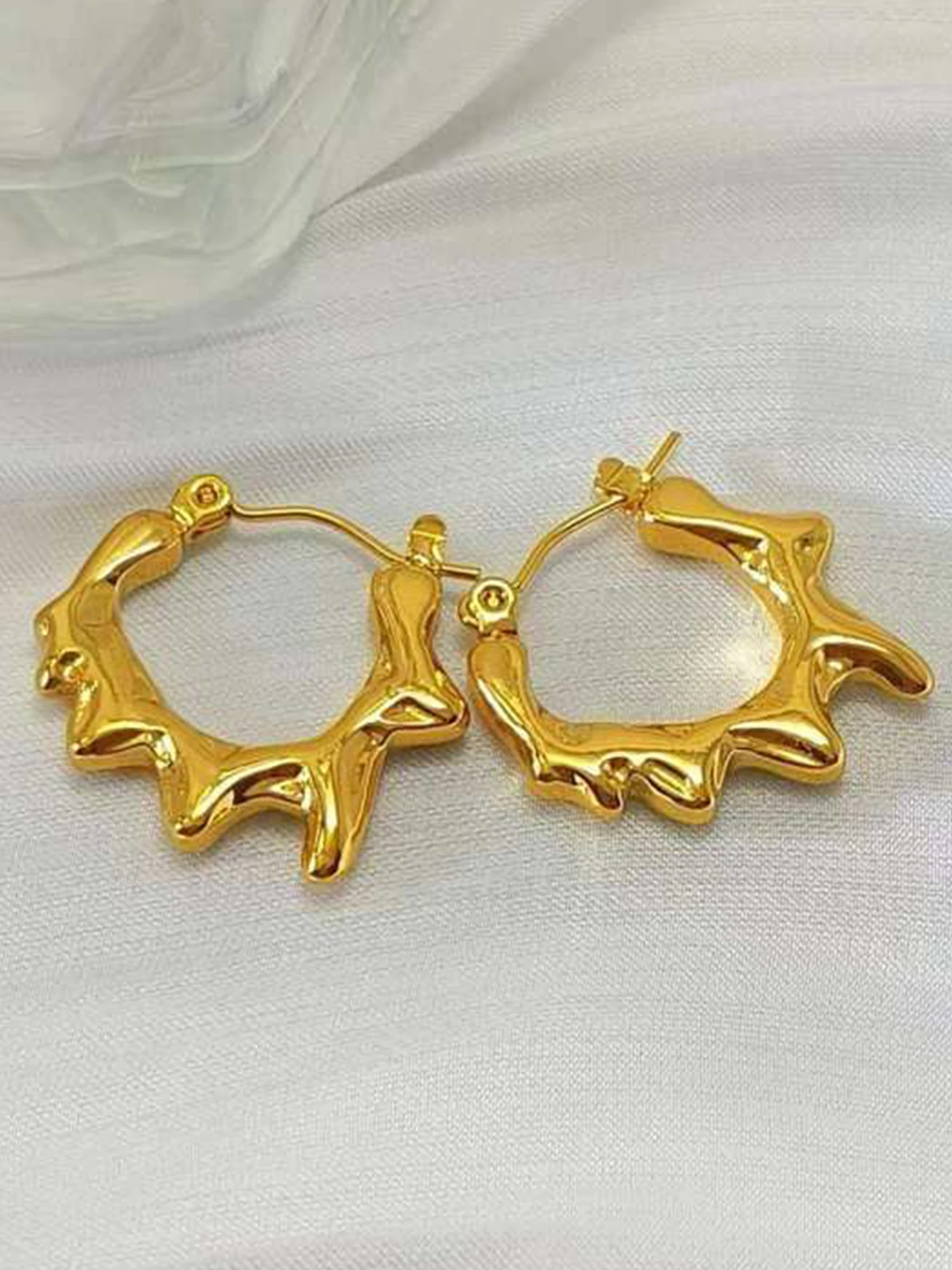 

Unisex Asymmetric Design Stainless Steel Stud Earrings, All-Seasons Accessory, Durable & Stylish Jewelry