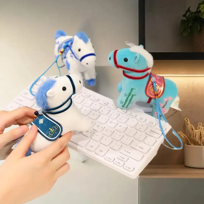 لعبة قطيفة فريدة من نوعها لتميمة الحصان سنة 2026؛ هدية المهر الناعمة الواقعية لحديثي الولادة، رائعة لديكور المنزل