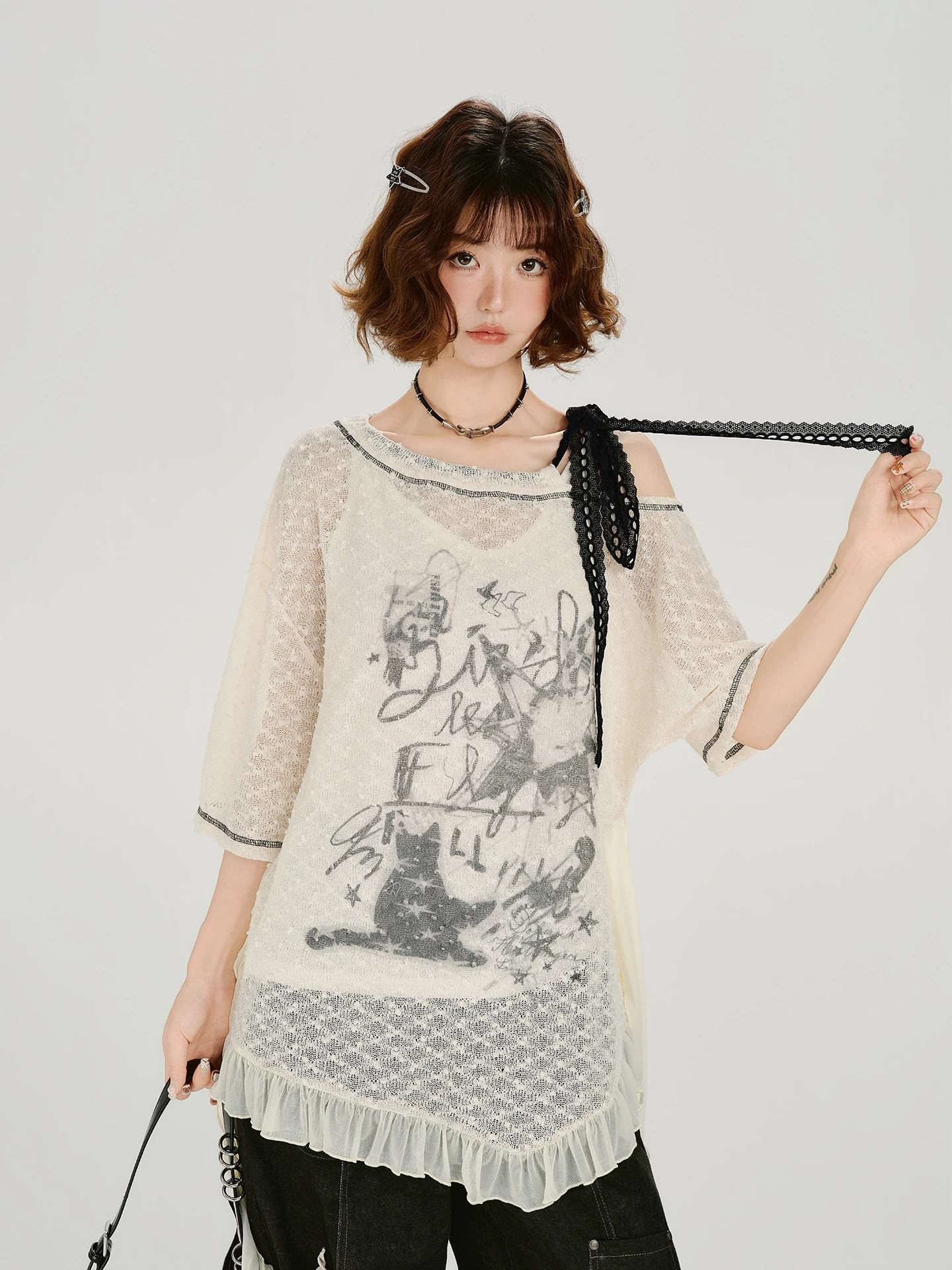 

Новая женская летняя свободная блузка в американском винтажном стиле с открытыми плечами, кружевом и коротким рукавом, повседневный топ с завязками