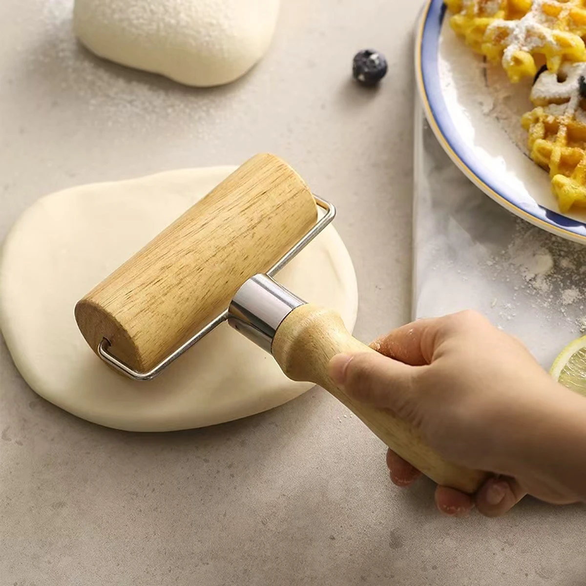 1PC Dough Baking Roller for Pizza Baking; Small Wooden Rolling Pin; Non-Stick; Household Kitchen Utensil.