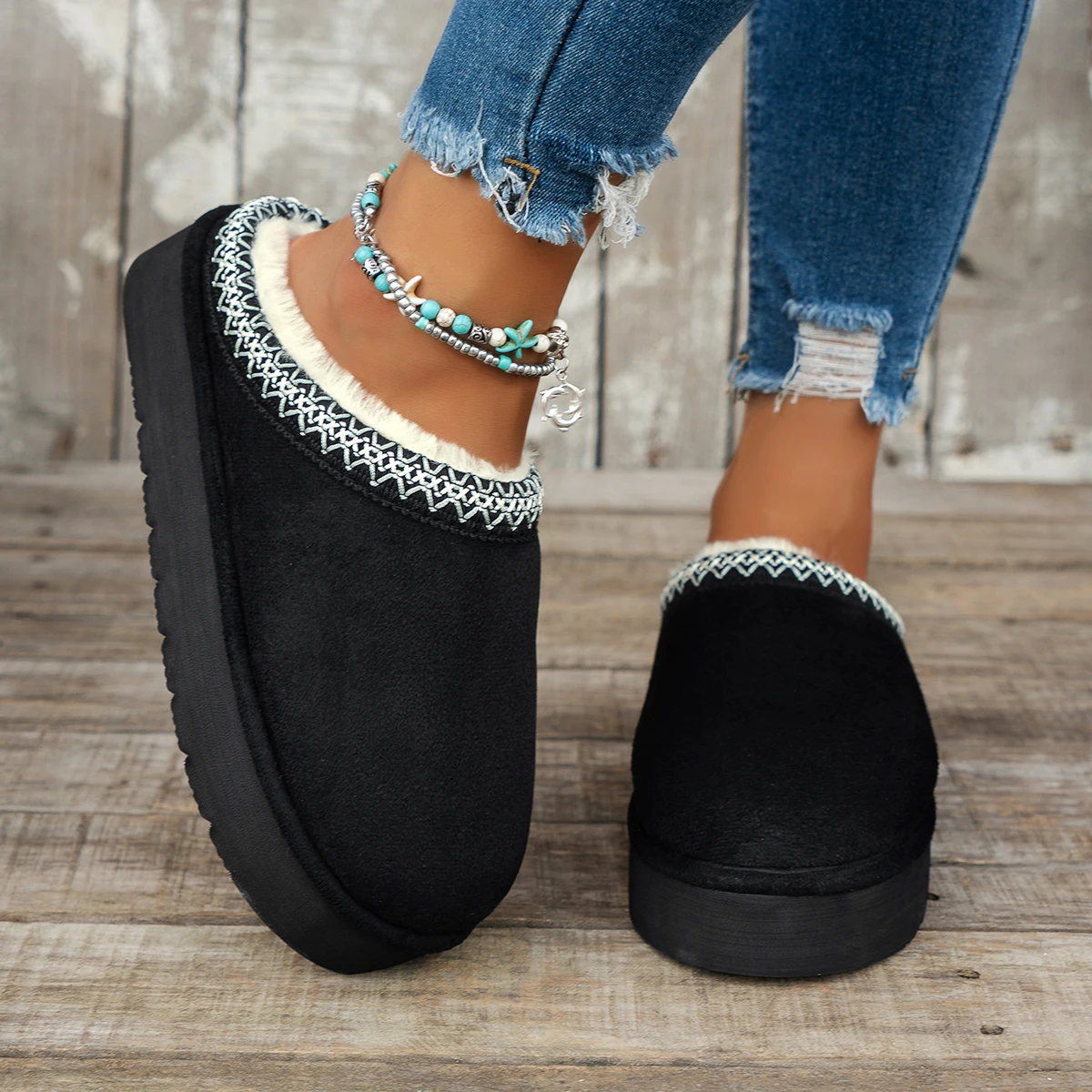 

New Style Slippers, Women's Slippers, Thick-Soled Fashionable Flat Slippers, Lightweight and Comfortable Slippers