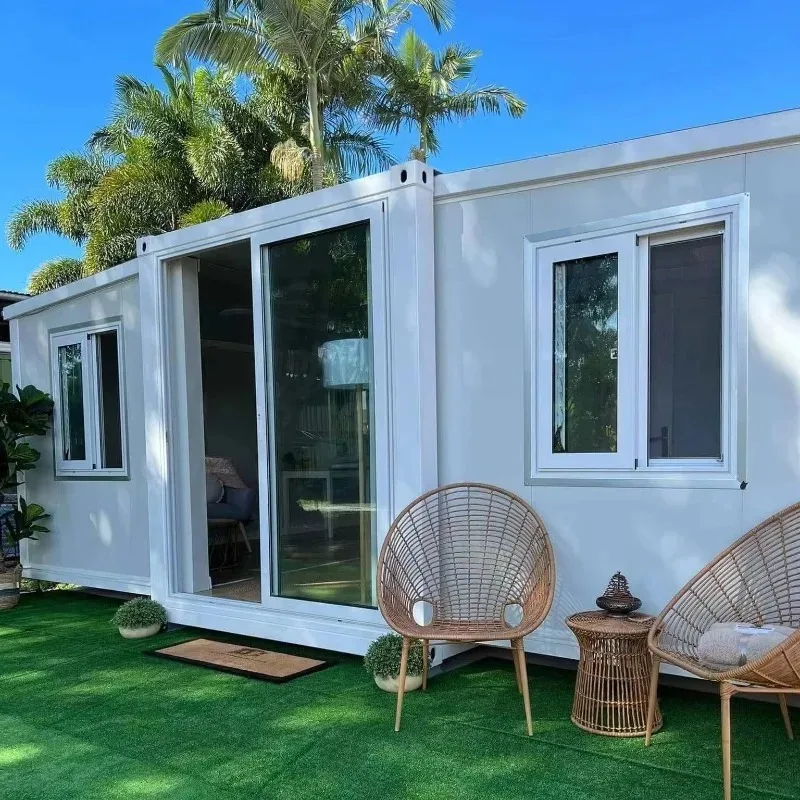 YG Customized 20ft Prefabricated Custom Design Container Mobile House Expandable Container House For Outdoor Application