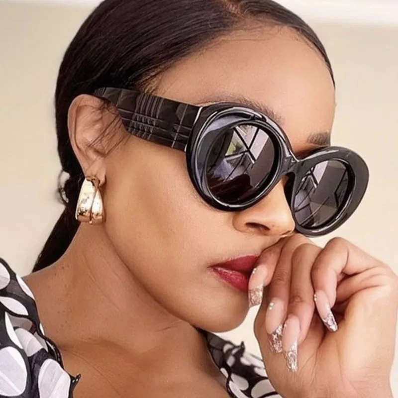 

Ins New Popular Large Frame Round Sunglasses Street photography fashion trends fashion shows modern retro sunglasses women men