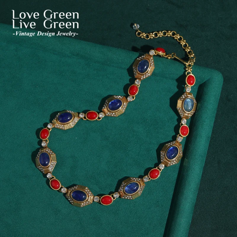 

Vintage Cat Eye Stone Red Agate Choker Necklace Antique Gold Color Rhinestone Retro Jewelry Designer Quality Luxury Gift Wedding