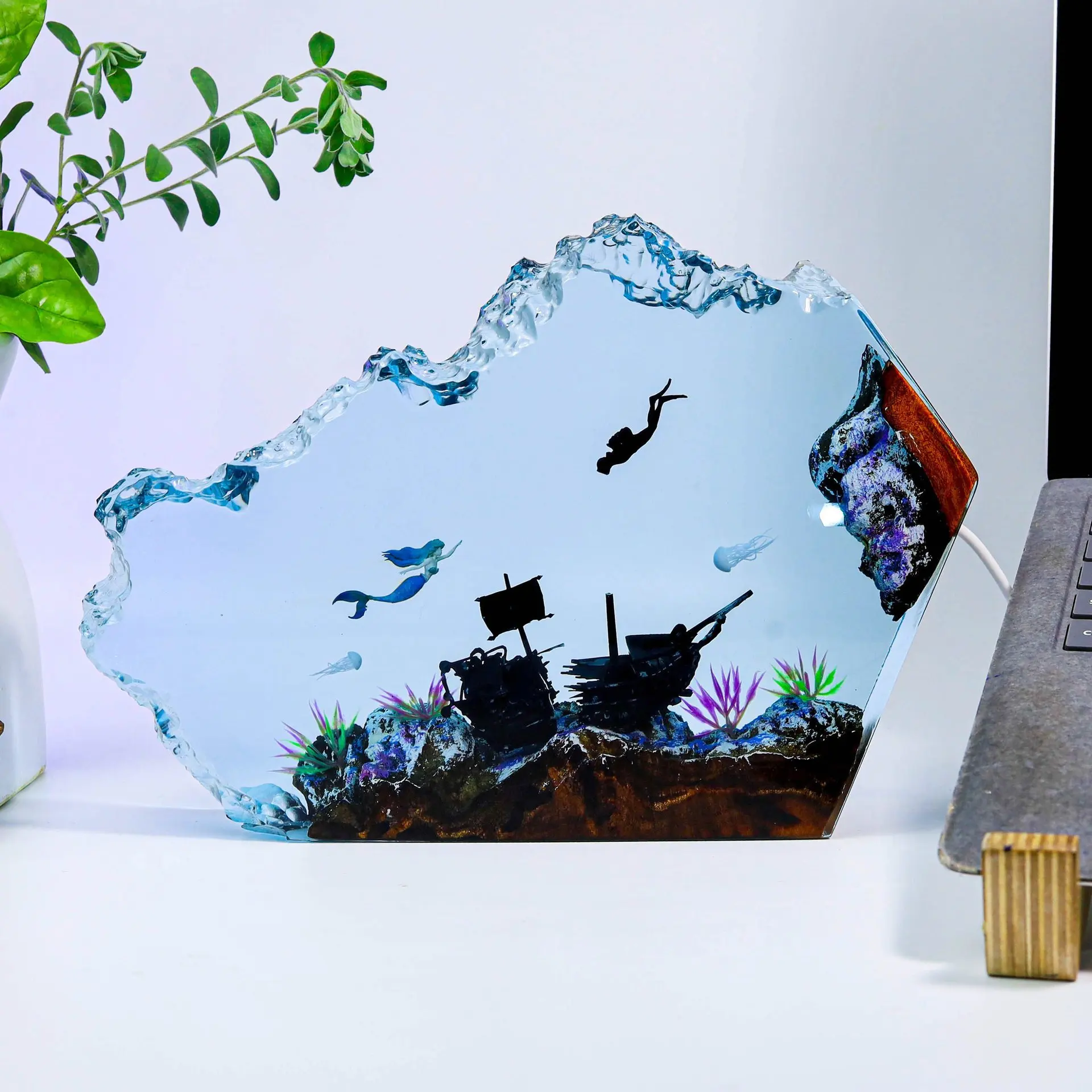Seabed Work Diving Resin Statue Lamp Miniature Figurine Deep Sea Diver Figures Shark Turtle Table Luxury Decor Glow at Light - Image 6