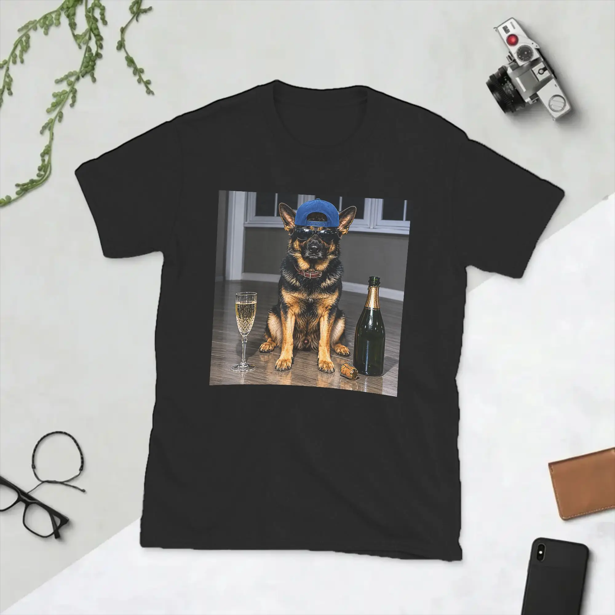 Camiseta con estampado de Pastor Alemán bebiendo champán para hombre, camisetas de algodón puro con cuello redondo, camisetas divertidas con memes de perros, camisetas de manga corta, ropa