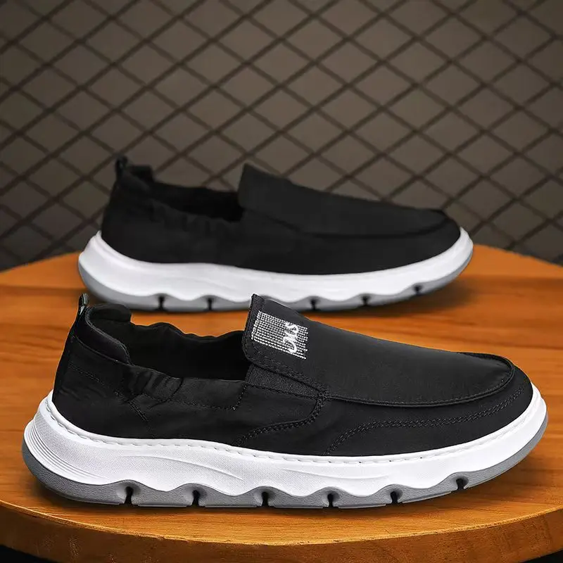 Men's Casual Ice Silk Canvas Driving Shoes - close-up view