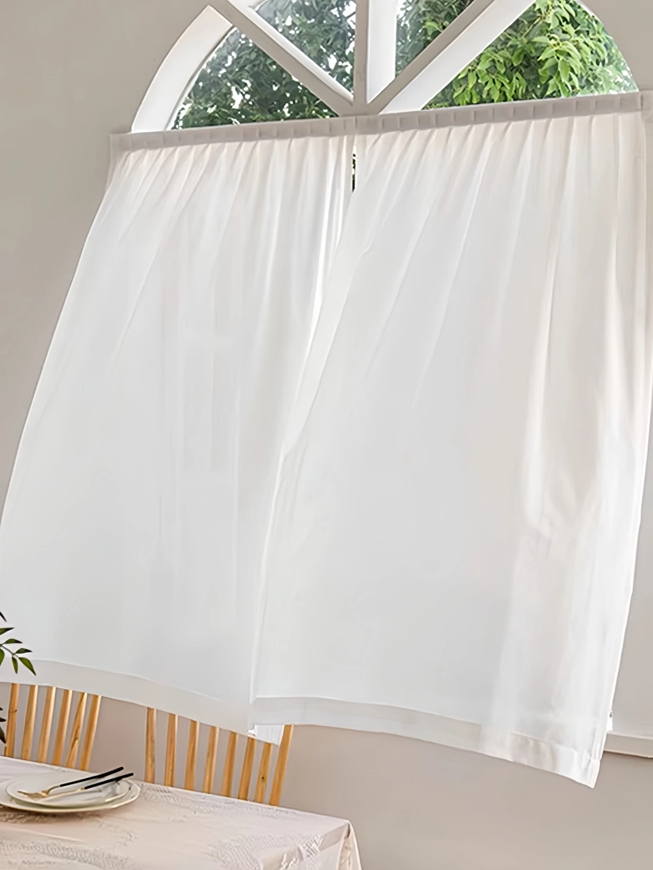 White scratch resistant white non perforated Hook And Loop Fastener curtain  for living room and store anniversary decoration