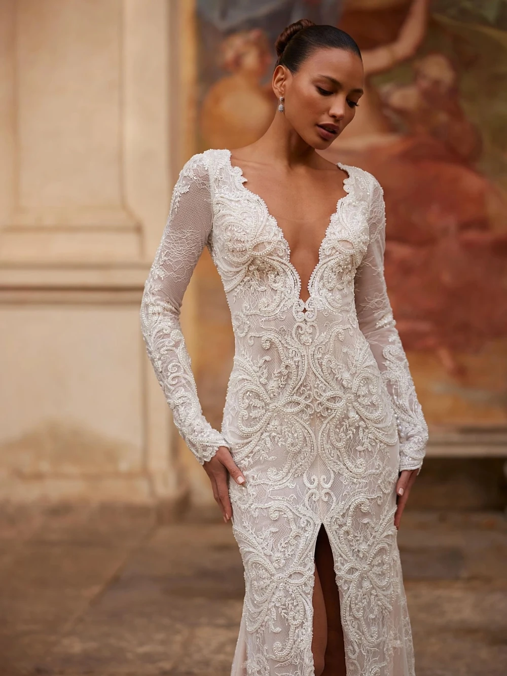Luxury Beaded Pearls Lace Mermaid Wedding Dress Sexy V Neck Front Slit Backless Bridal Gown Customized Shiny Long Sleeves Wear