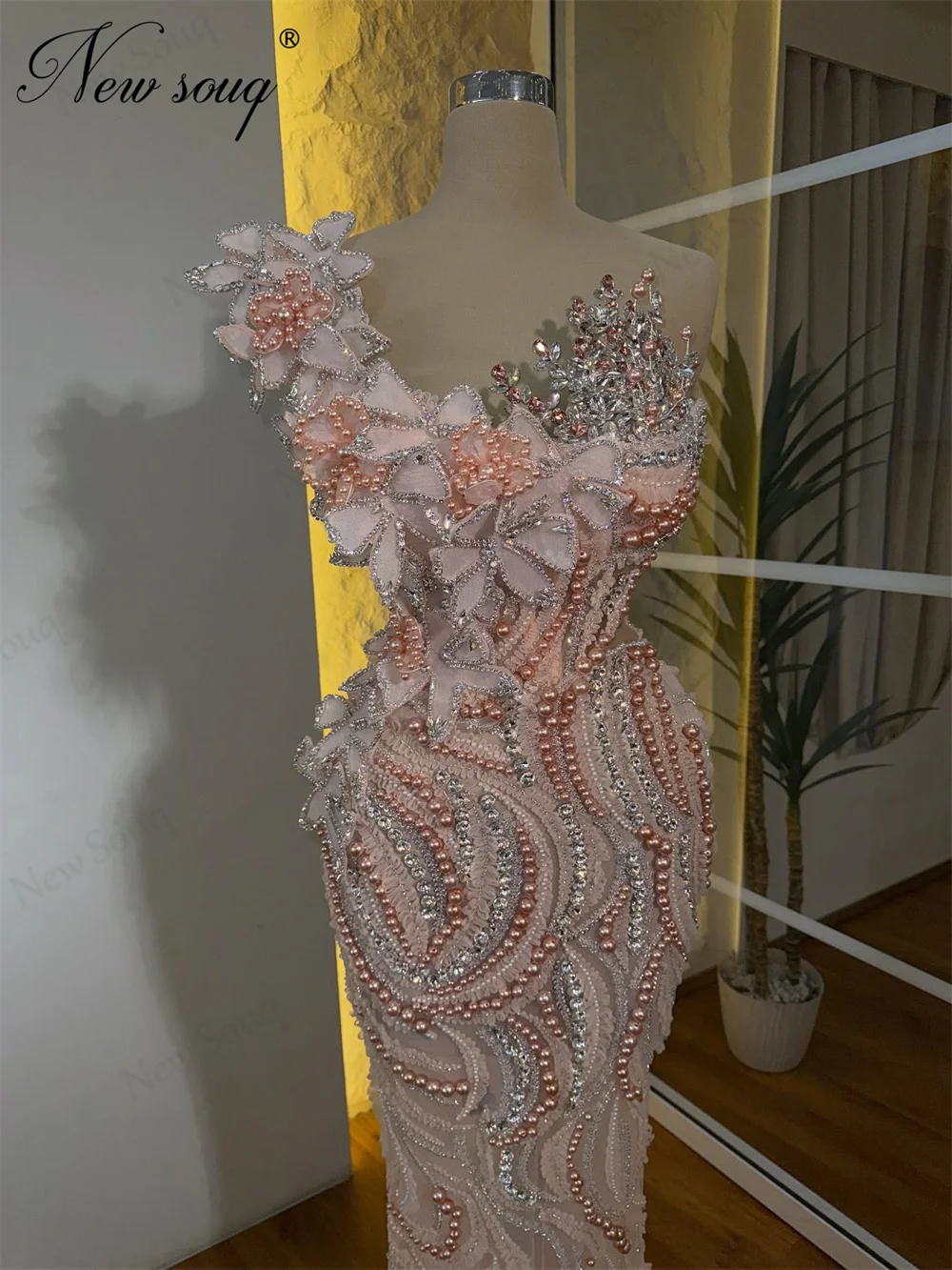 

Роскошные розовые платья знаменитостей на одно плечо, индивидуальное платье для торжественных случаев, 2026, вечернее платье с кристаллами из бисера, вечерние платья в Дубае