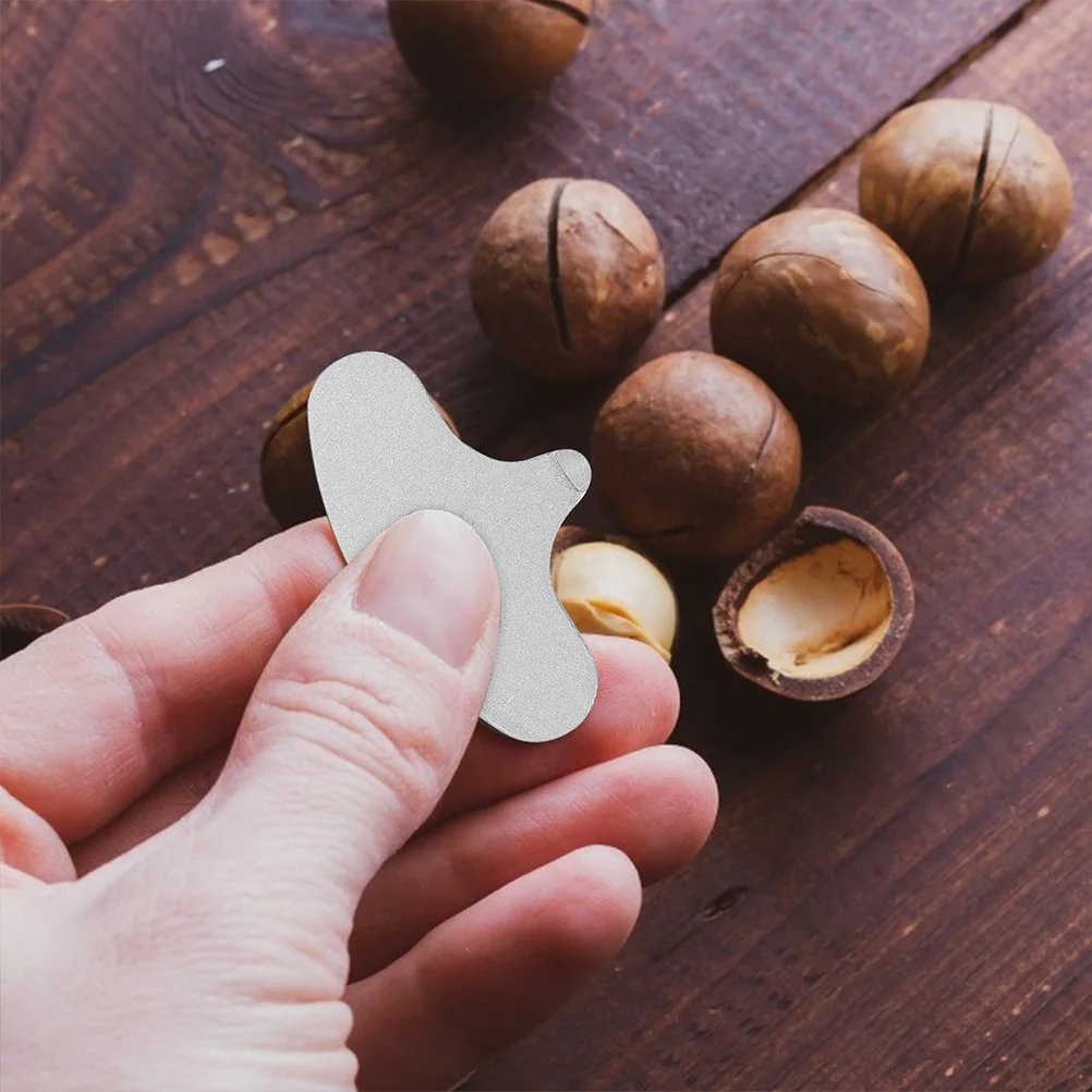 

100pcs Nut Crackers Iron Portable Macadamia Nut Opener For All Nuts Household Sheller Tool Cutter Smooth