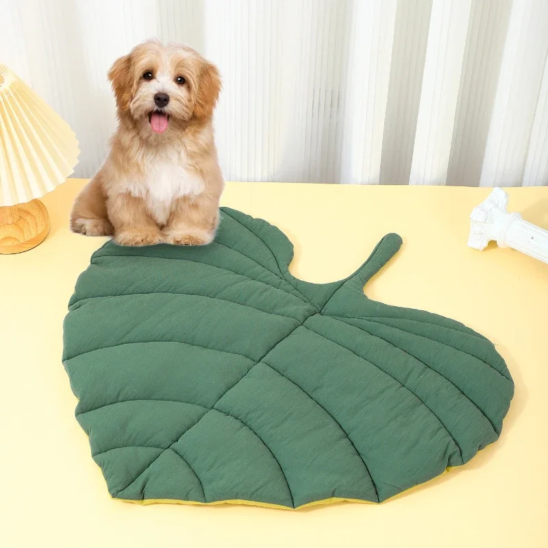 Cat Bed Mat Leaf Shape Pet Blanket Soft Puppy Sleeping Pad Washable Non-Slip Room Decor Floor Rug for Dogs Cats Pet Supplies