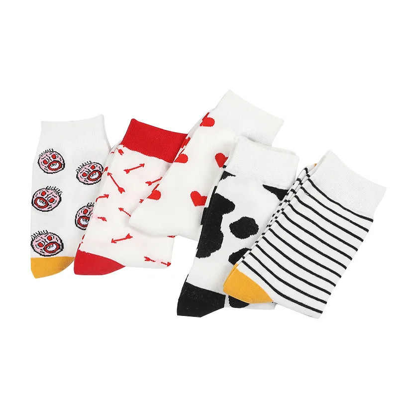 Frauen socken neue ankunft Kuh muster koreanischen stil Cartoon süße mode flut socken glücklich lustig baumwolle socken