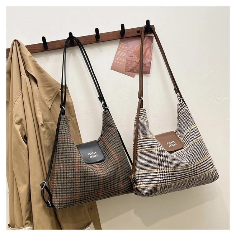 

High-End Ladies Tote Bag Made Of Herringbone Leather Featuring Trendy Design And Paris Casual Vintage Style​