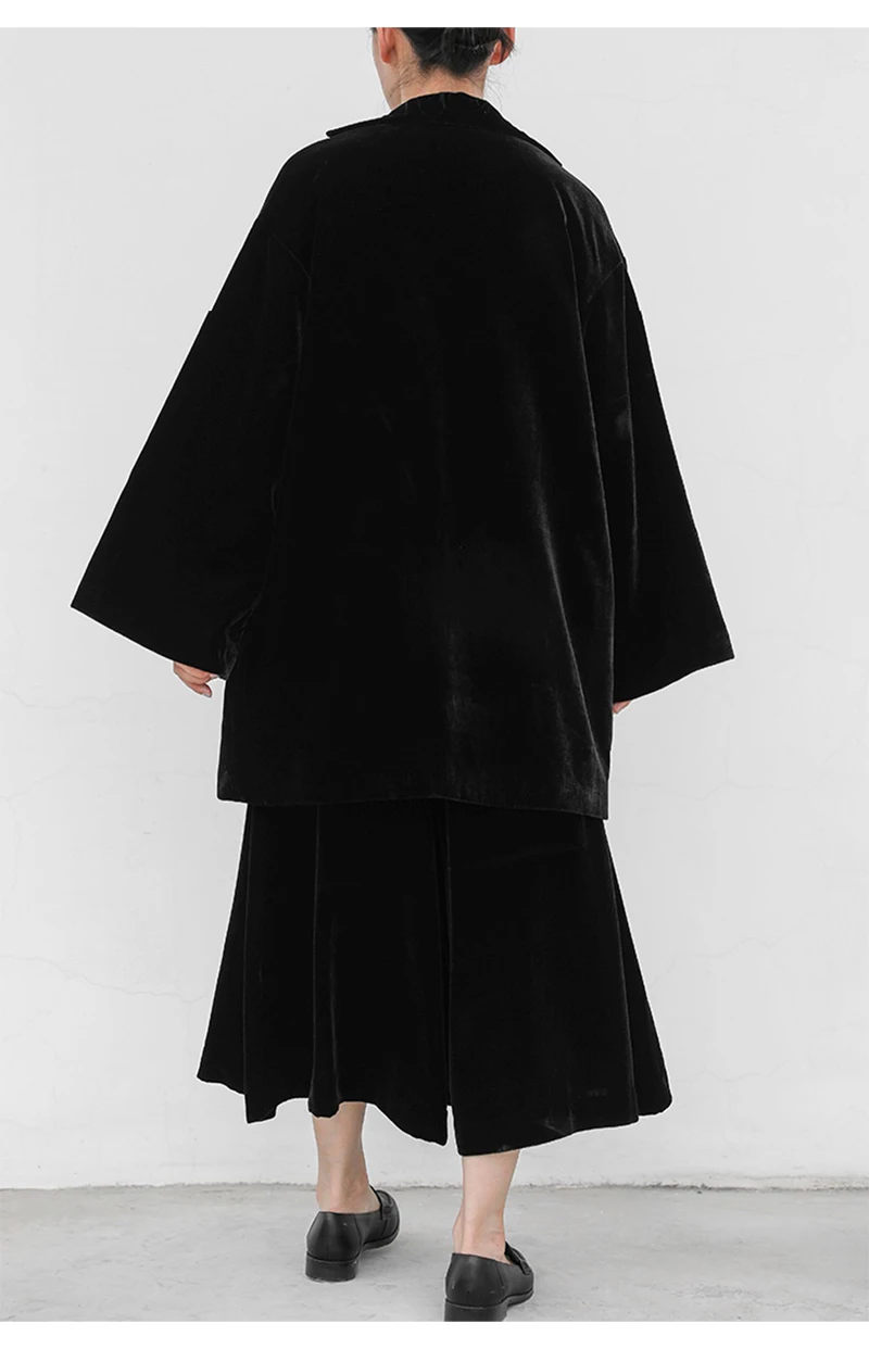 Terno feminino luxuoso de veludo de seda, top casual com um botão, design original, roupa feminina elegante, tendência urbana confortável