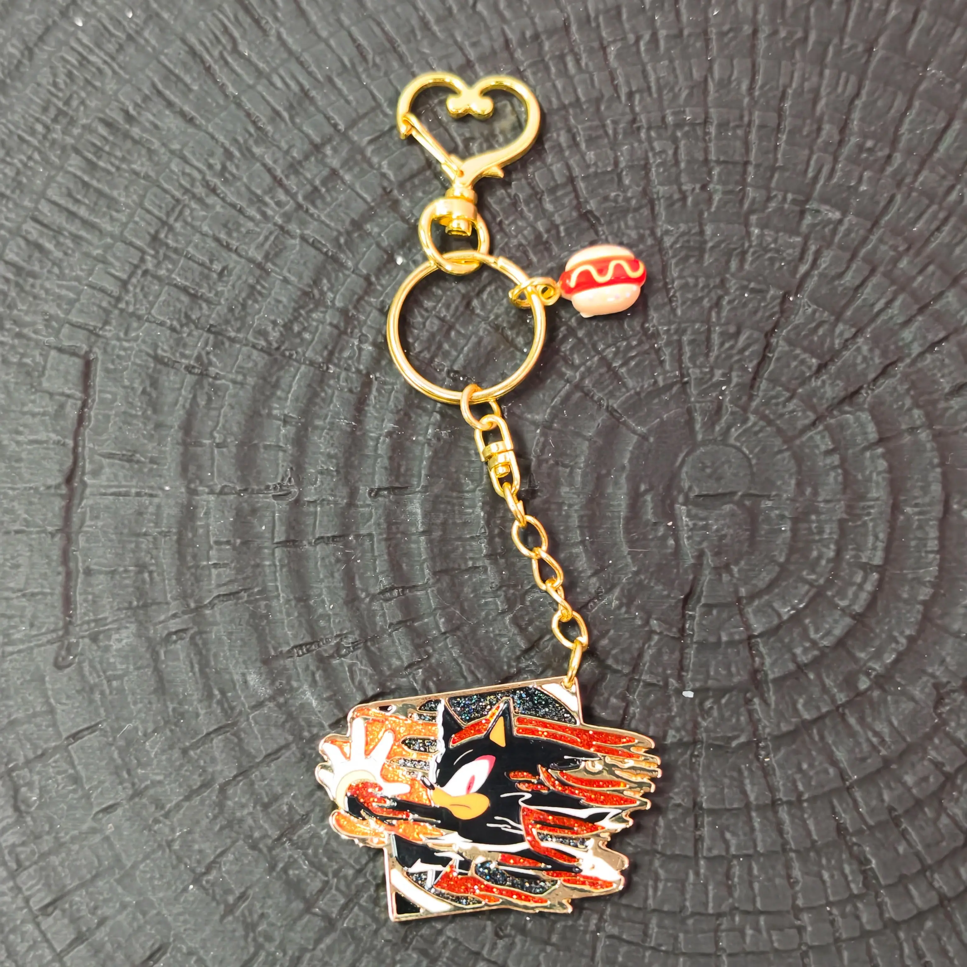 Sonic Cartoon Hedgehog Glitter Metal Bag Charm, Heart Clasp Subculture Anime Figure Backpack Decor Doll Keychain - view 4