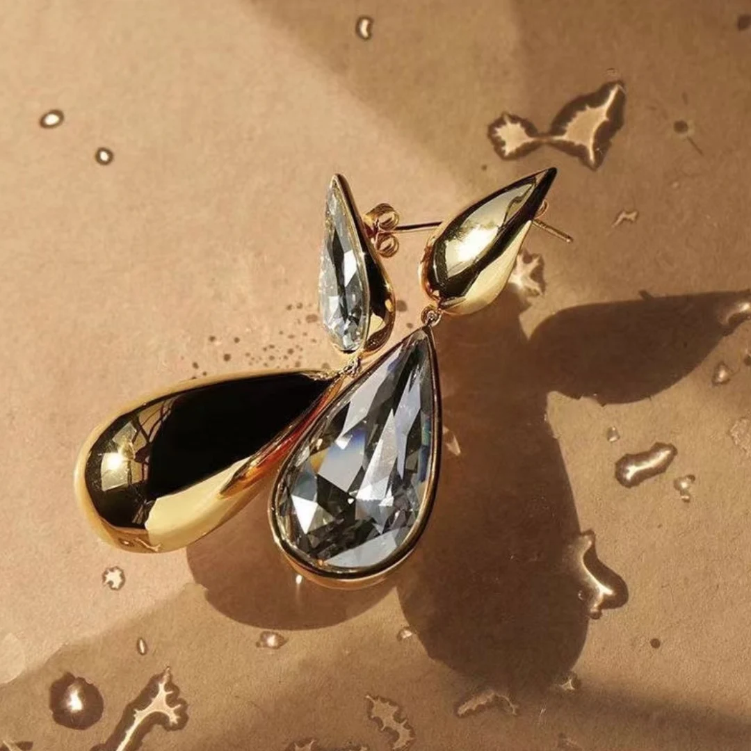 Water Drop Earrings Heavy Metal Water Drop Pendant Asymmetric Earrings Shiny Zircon Sexy Women\'s Golden Jewelry Christmas Gift