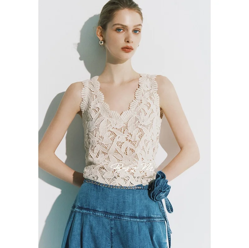 

Busy Fruit Heavy Embroidery Lace Strap V-Ne Commute Sle Slimming Top Outerwear Korean Version Breathable Thin Material