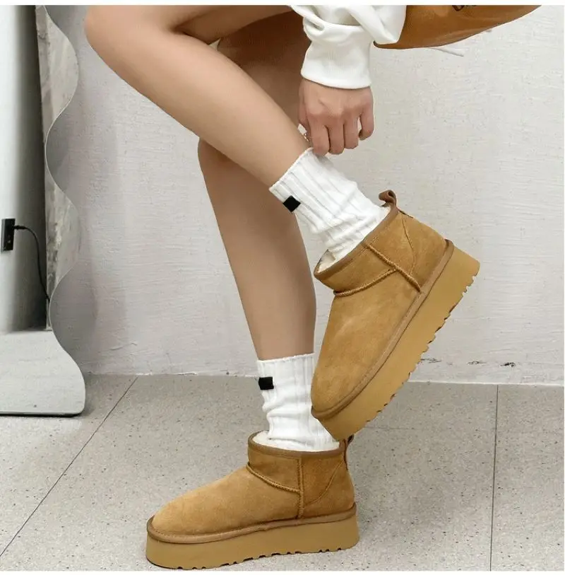 Women's Snow Boots 2024 Winter New Cashmere Thick-soled Fur Ankle Shoes Cotton Shoes Warm Girls' Boots