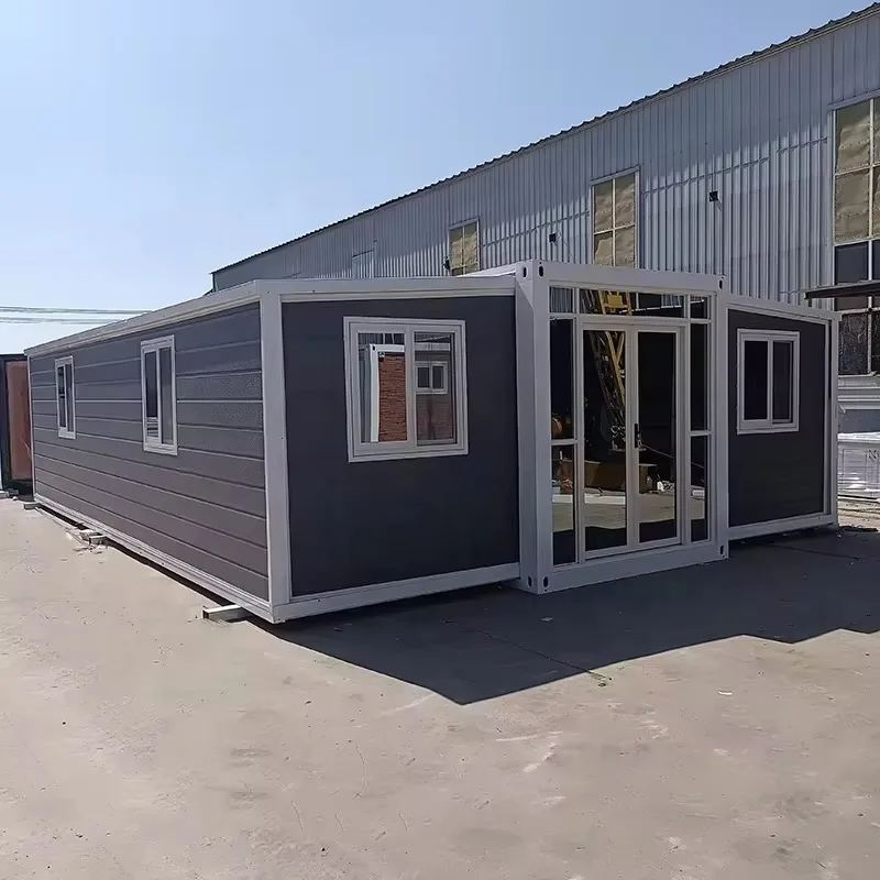 Expanded Container Houses 20FT 40FT Extendable Light Steel House Vacation Room with Bathroom