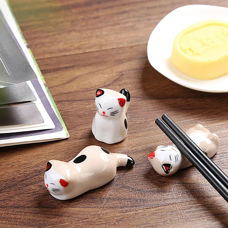 1PC Chopstick Holder Ceramic Cat Panda Chopstick Rest Creative Cute Stand Kitchen Supplies Tableware Utensil Home Decoration