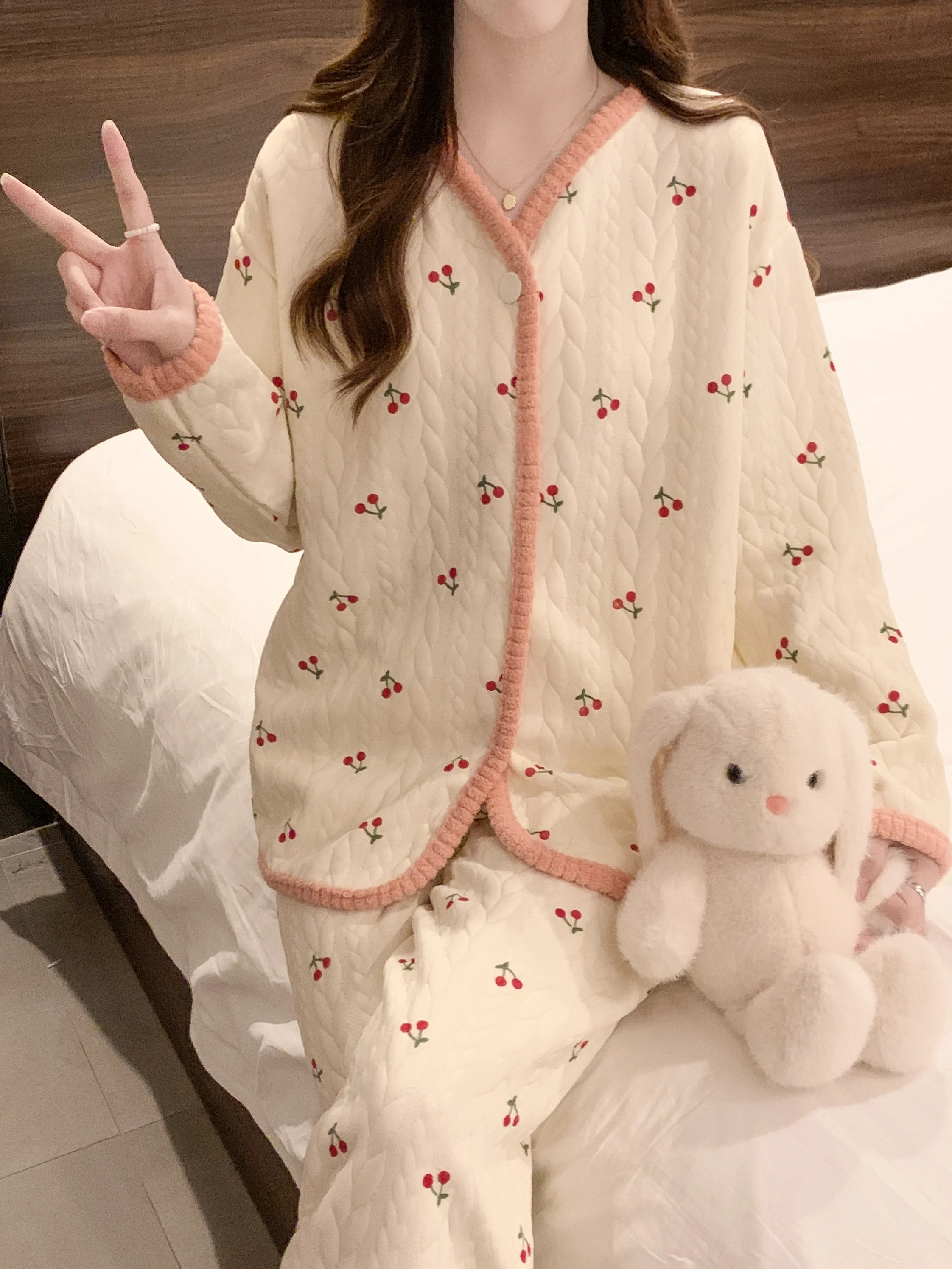 Sweet Lace Cherry Print Air Layer Cotton Sleepwear Set for Girls Autumn Winter Home Wear Warmth Retention Long Sleeve V-Neck
