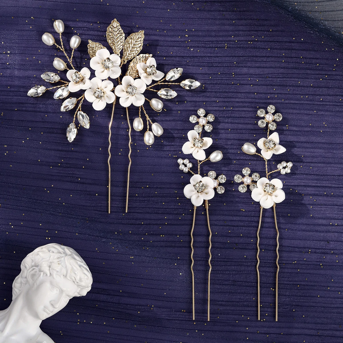 

3 шт., классические акриловые заколки для волос с цветком, набор роскошных металлических заколок для волос с жемчугом и листьями, головной убор для женщин, свадебные аксессуары для волос