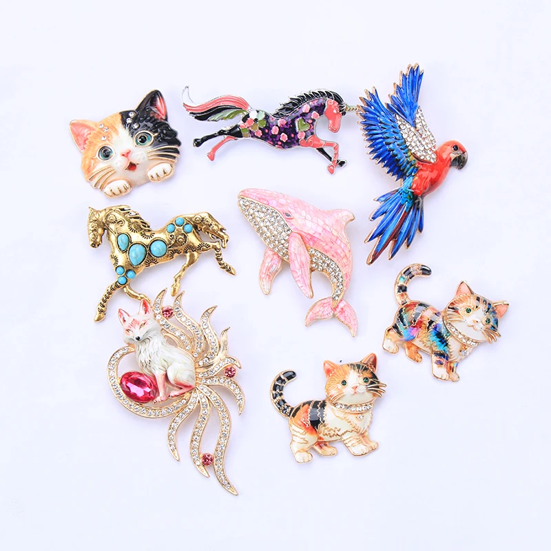Mixed Animal Enamel Rhinestone Brooches Unicorn Horse Parrot Dolphin Fox Cat Lapel Pins Women Jewelry Gift