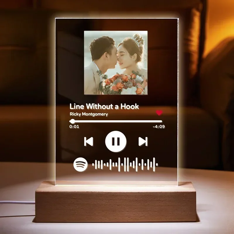 แผ่นโลหะที่กําหนดเองส่วนบุคคลพร้อมกรอบรูปอะคริลิคไฟกลางคืนพร้อมรูปถ่ายและข้อความของขวัญวันเกิดกระดานเพลงอะคริลิกแบบกําหนดเอง