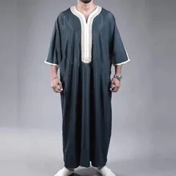 New Summer Kaftan Muslim Men Short Sleeve Embroidery Loose V Neck Breathable Casual Robe Islamic Abaya Eid Clothing