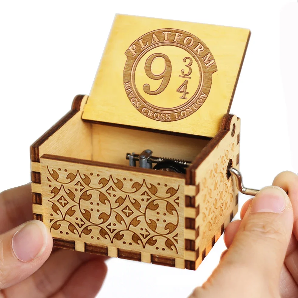 2 colors Antique carved Wooden Hand Crank The legend Zelda Music Box One piece figure Christmas Birthday Gift