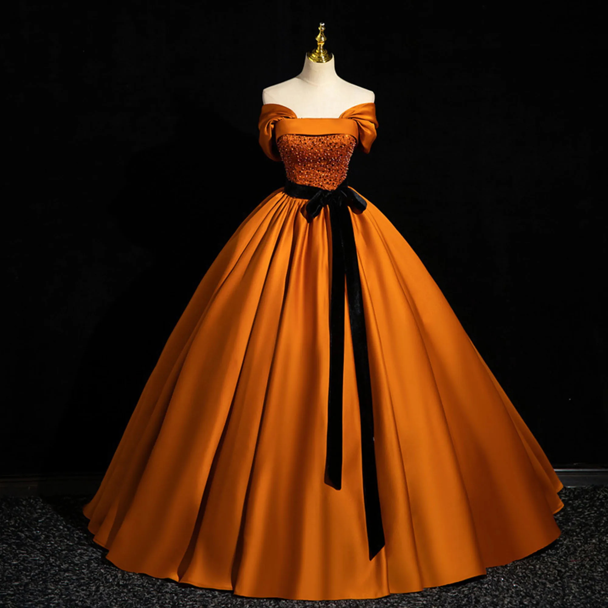 

Атласное оранжевое платье Quinceanera с бисером и открытыми плечами, вечернее платье контрастного цвета, платье для дня рождения, торжественного случая, выпускного вечера