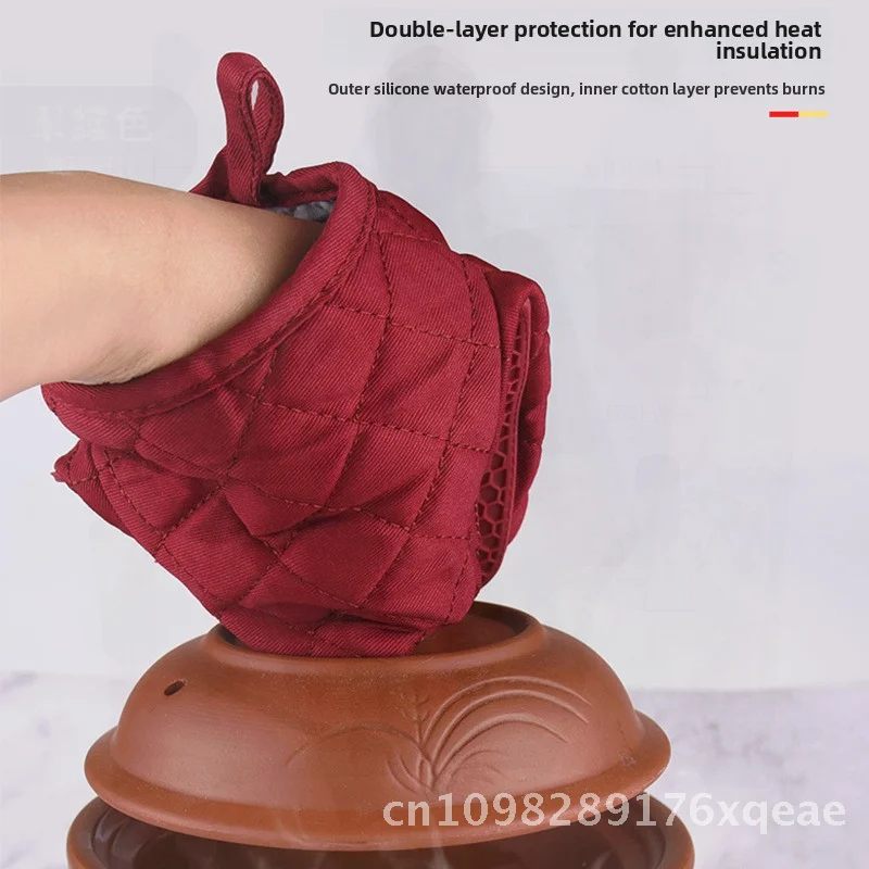 

Silicone Cloth Hand Clip Gloves Heat Insulation Double Layer Baking Oven Mitts Cotton plus Silicone Wine Red Dark Blue Army
