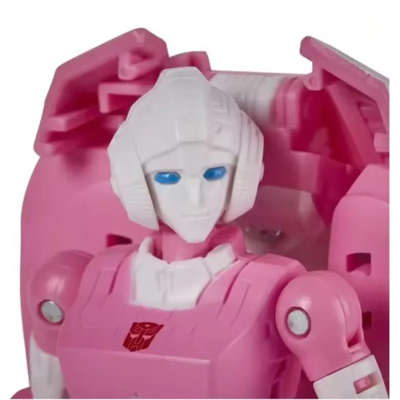 New Original Hasbro Transformers Classic Toys War for Cybertron:WFC-K17 Arcee Action Figure Hobbies Toys Collectible
