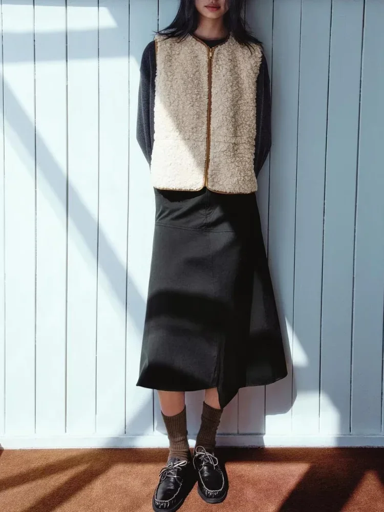 

Women Chic Lamb Wool Zipper Vest Casual Sleeveless Lace Up Waist Cinching Furry Vests 2025 Lady Winter Street Chic Outwear New