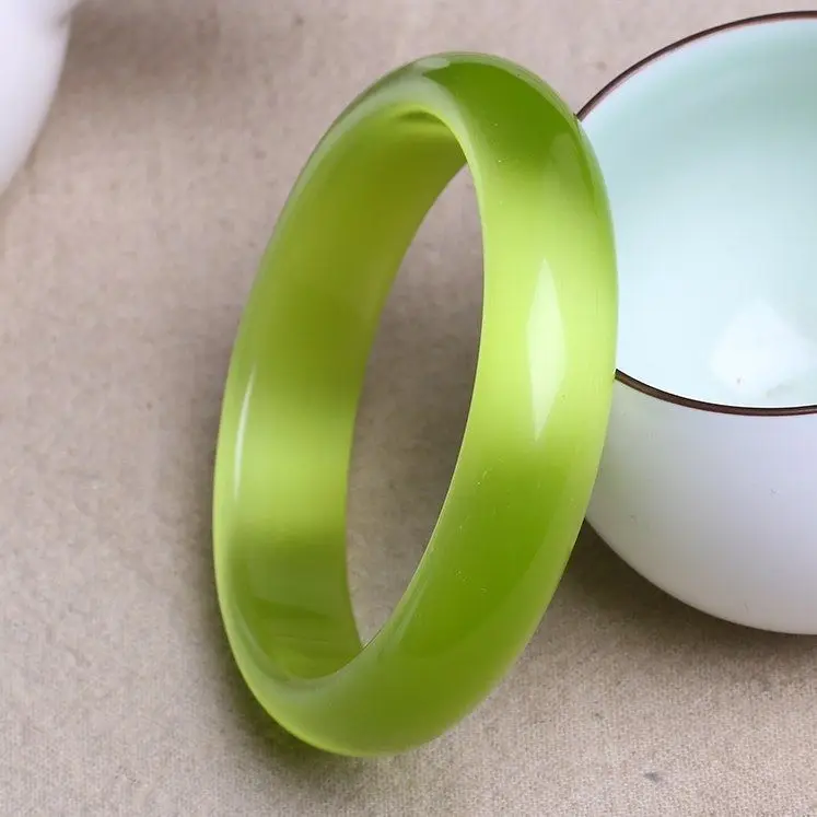 

Korean version of gold green opal bracelet, actress crystal jewelry, sweet.