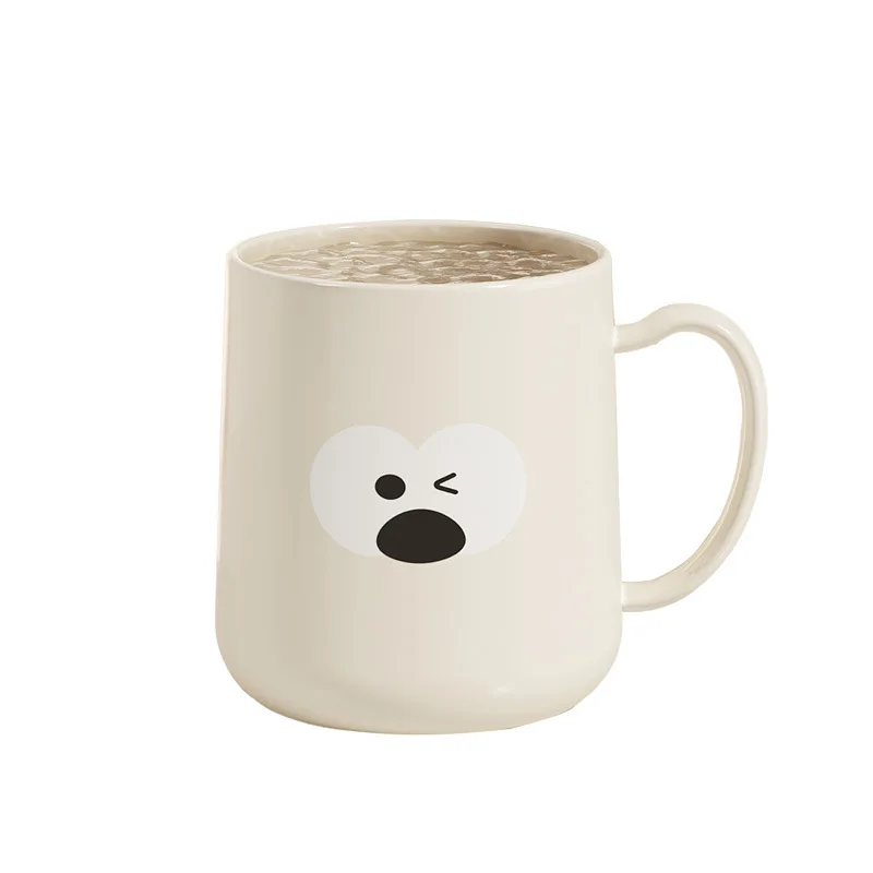Cute Heart Wink Mouthwash Cup, Simple Creative Antibacterial PP Toothbrush Mug for Bathroom