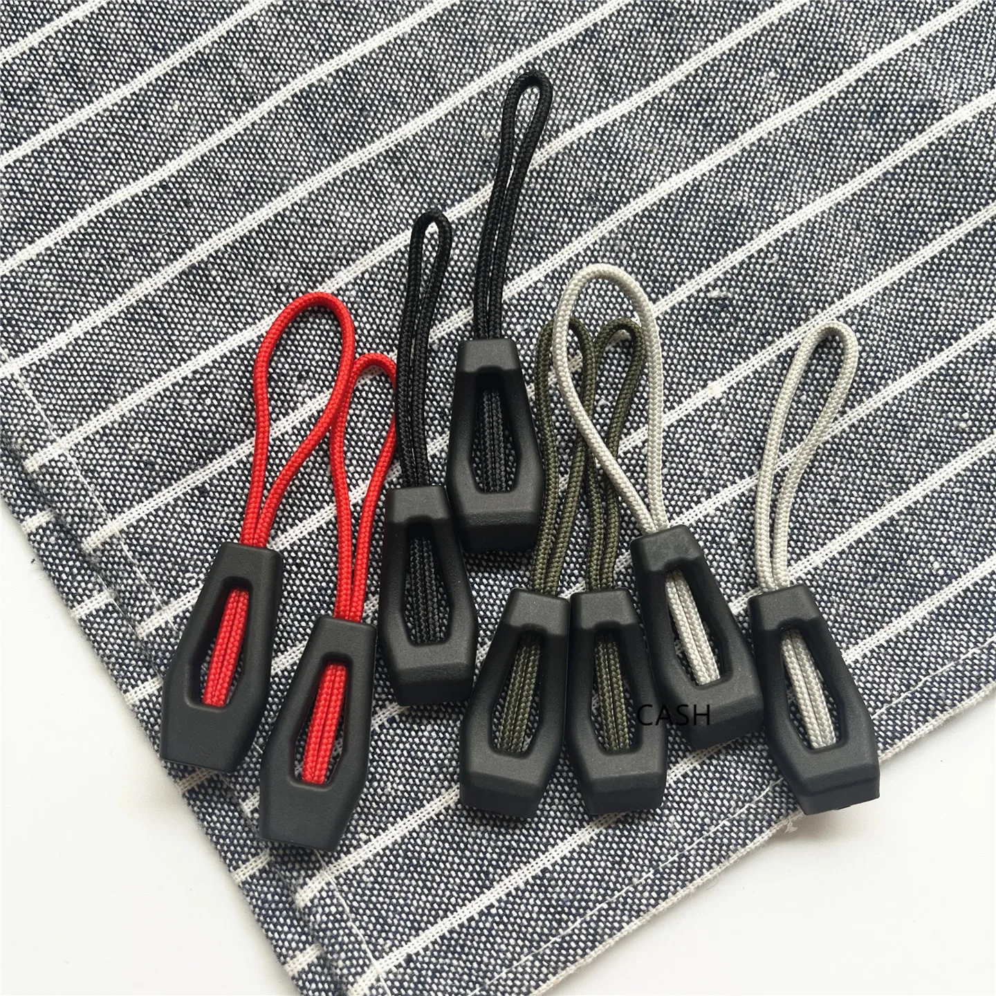 

Small Lanyard Universal Accessory Plastic Chain Simple Cellular Decoration Luxury Little Rope Luggage Zipper String Phone Ring