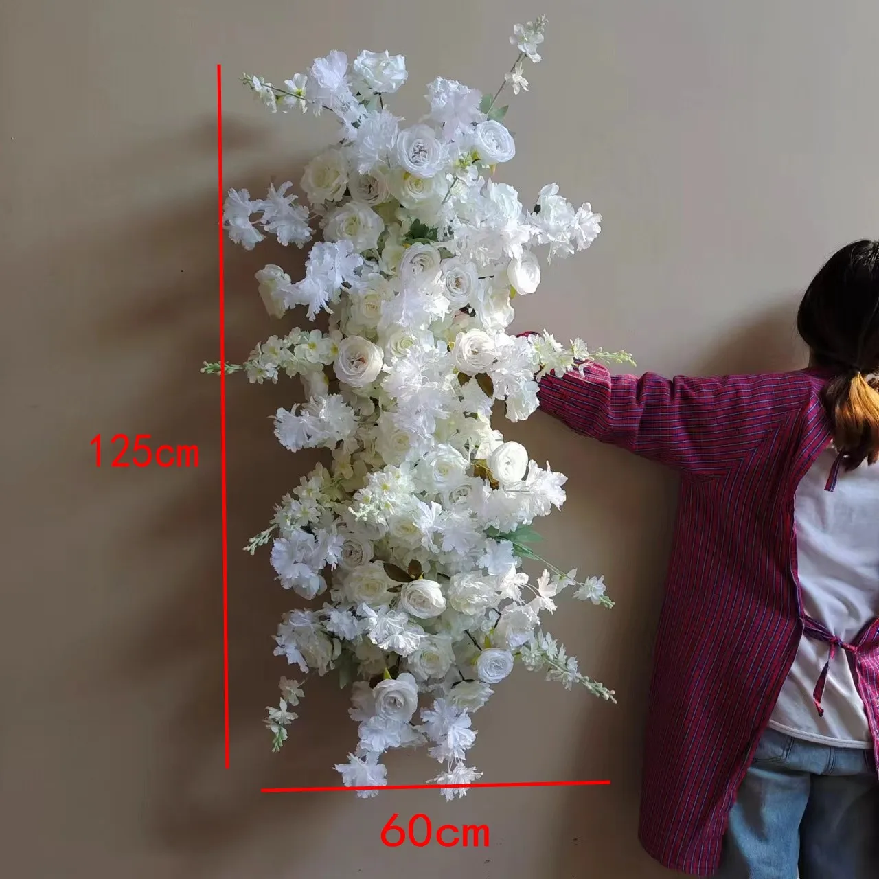 Witte kersenbloesem roos hang hoek bloem rij kunstbloemen bruiloft achtergrond boog decor bloemen tafel centerpieces bal