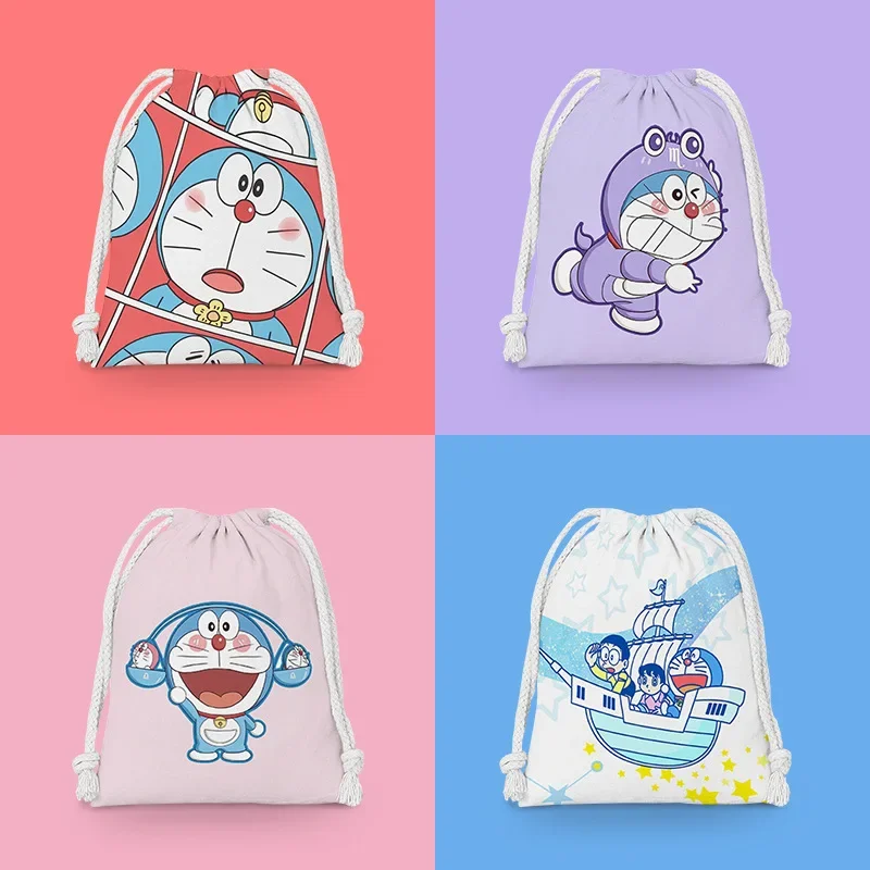 โดราเอมอนกระเป๋าเชือกผูกกระเป๋าผ้าน่ารักกระเป๋าการจัดเก็บของเบ็ดเตล็ดกระเป๋า tas kosmetik การ์ตูนอะนิเมะแบบพกพาถุงซักผ้าของขวัญสำหรับเด็ก