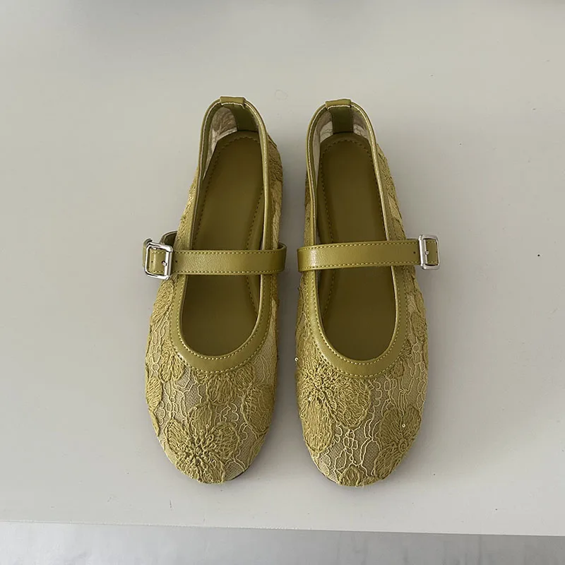 

New Fashion Embroidered Women Mary Janes Flats Lolita Shoes Female Buckle Strap Footwear Round Toe Ladies Flat With Shoes