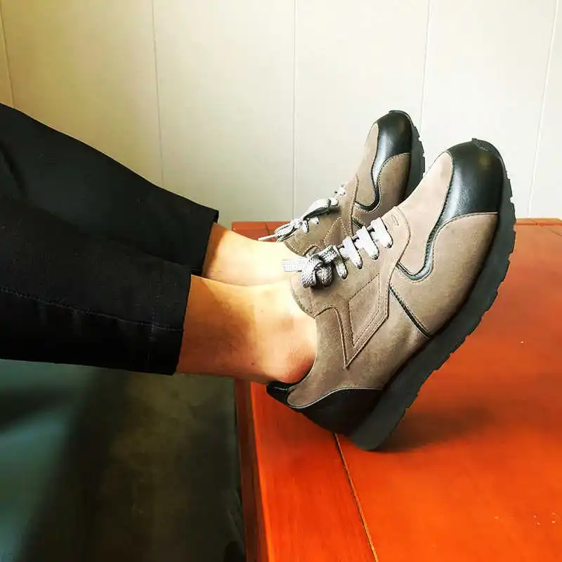 

Men's Genuine Suede Sports Shoes Original Design Breathable Soft Thick Sole Shoe 4 Seasons Europe US Trends Color-blocking Shoes