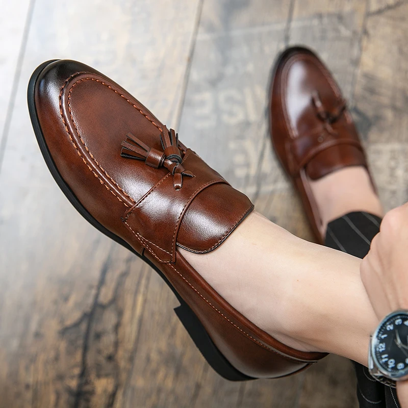 New Fashion Tassel Shoes Black Brown Casual Business Office Dress Shoes Gentleman Banquet Social Shoes Size 38-48 Men Shoes